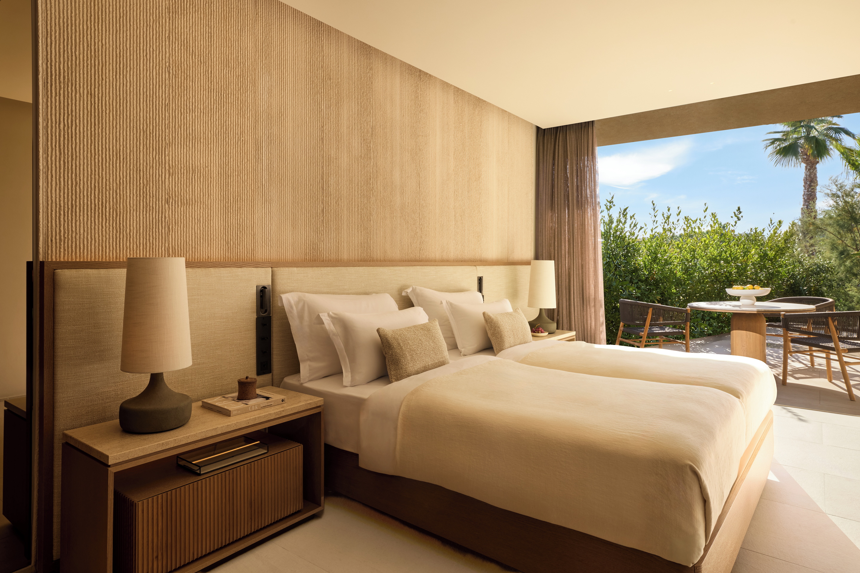 Two Bedroom Grand Residence Pr. Pool Marina Front 5