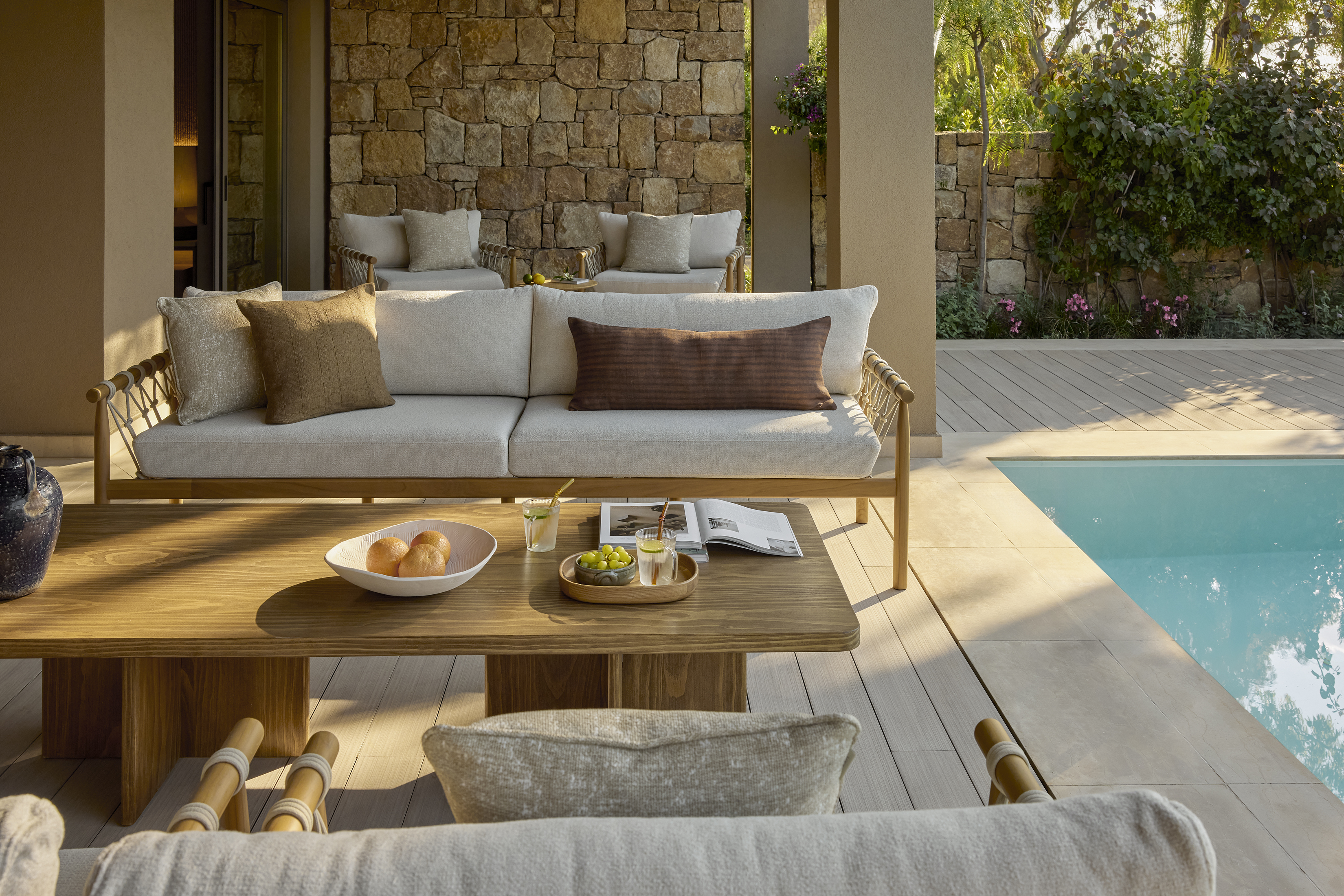 Three Bedroom Grand Residence Pr. Pool Garden View 11