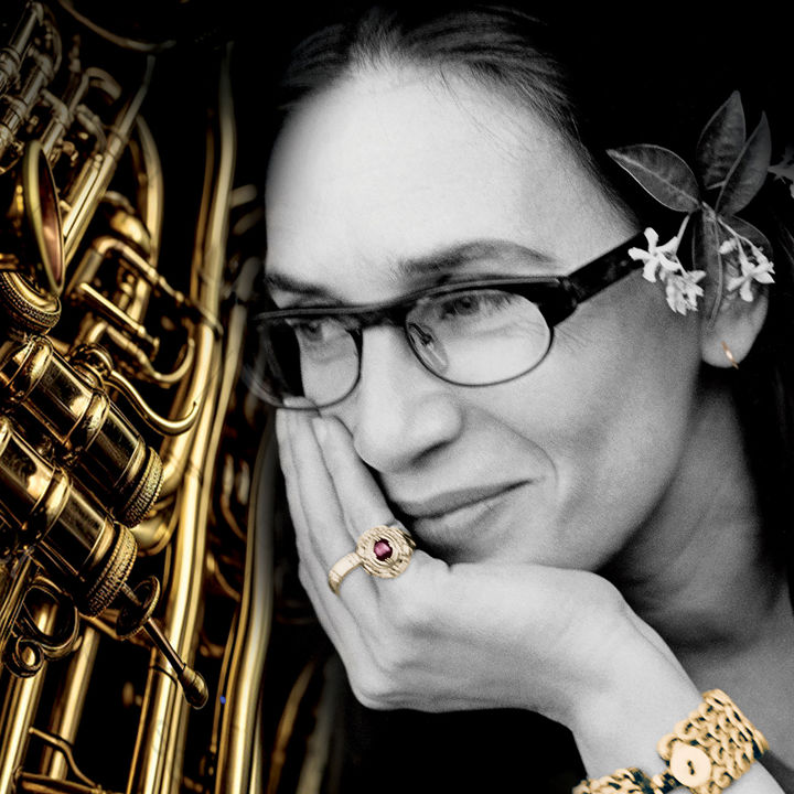 LINA NIKOLAKOPOULOU