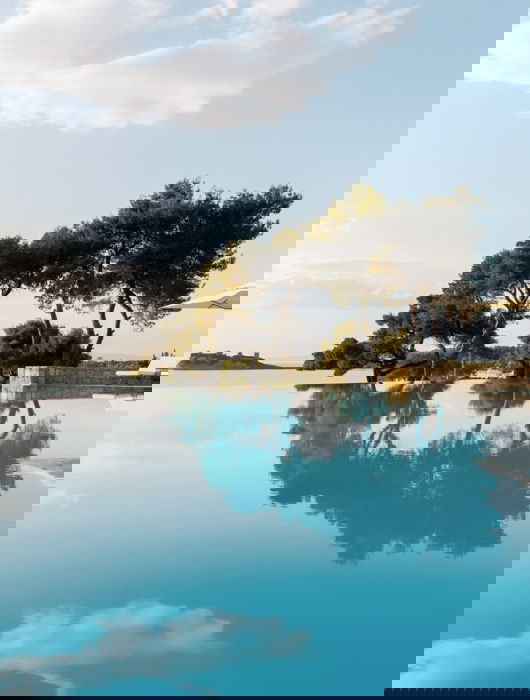 Sani Club Infinity Pool Hill View 02 2880X1920