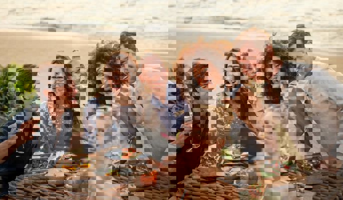 Οικογένεια σε ημερήσια κρουαζιέρα