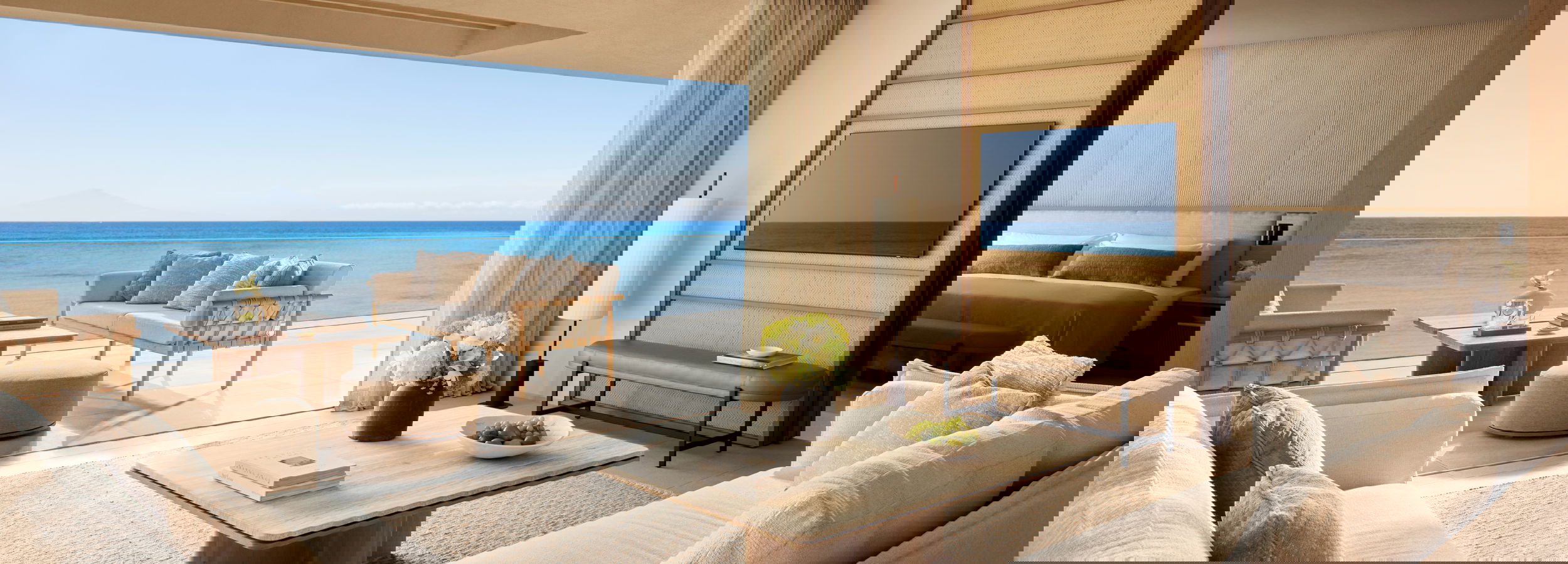 Two Bedroom Grand Residence Balcony Beach Front 2880X1717