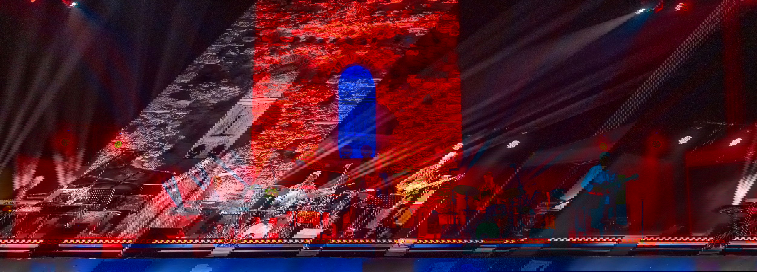 SFDR 242 2880X1920