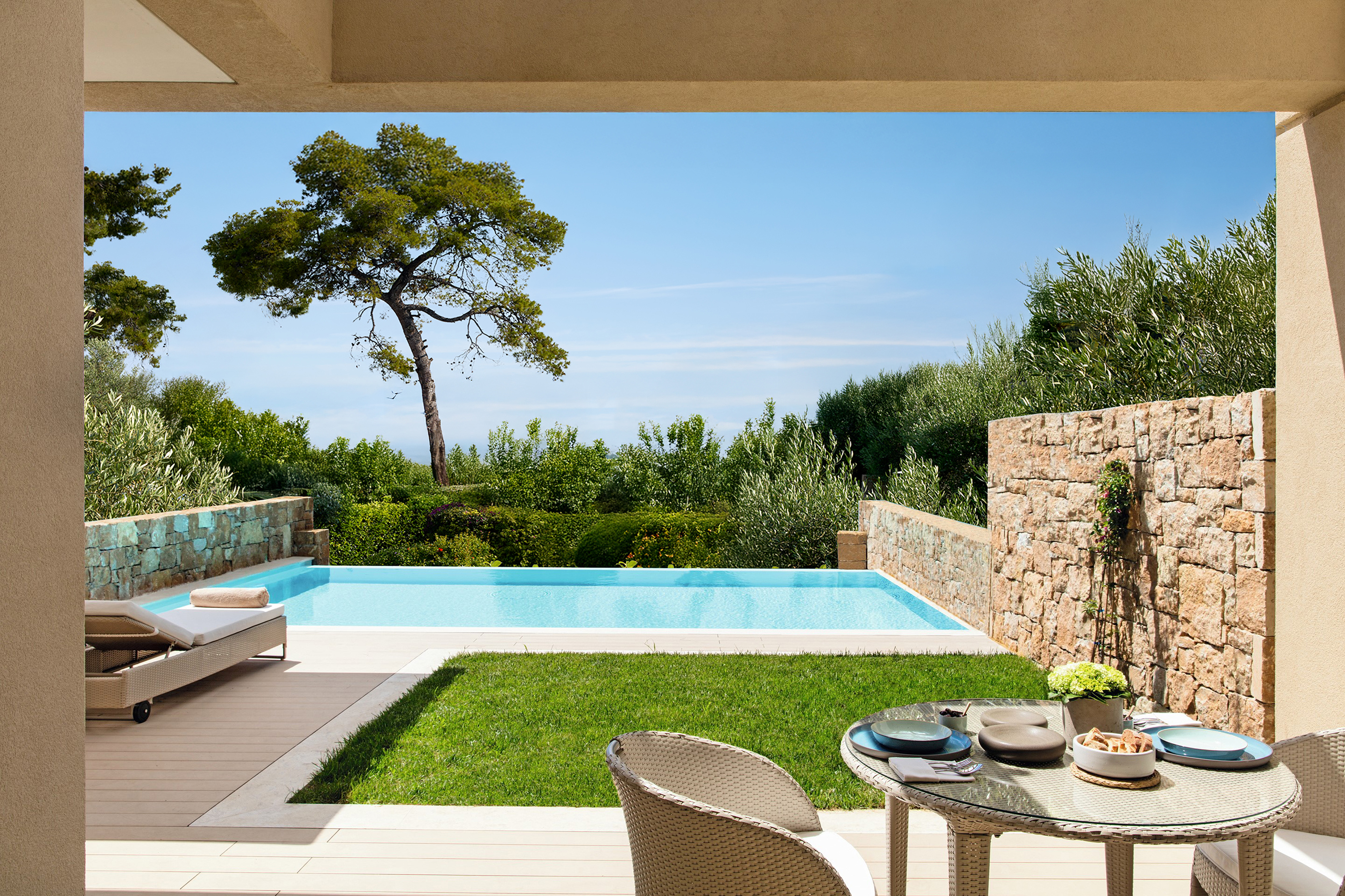 One Bedroom Bungalow Suite Private Pool Garden View