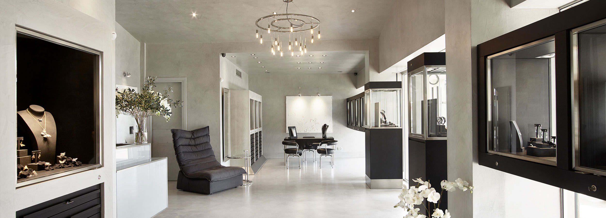 Schmuckauslage bei Thalia Exarchou