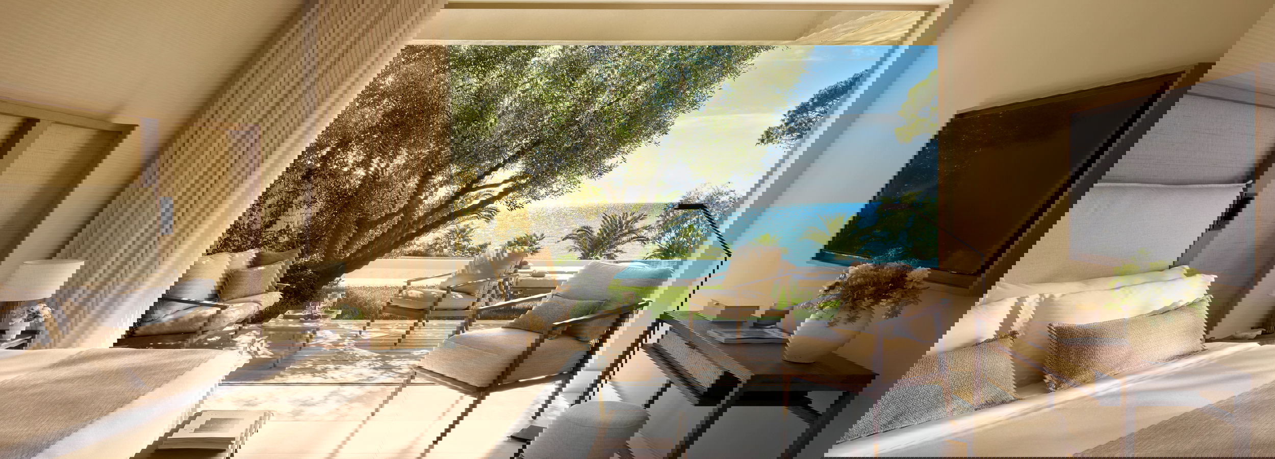 Two bedroom bungalow with view of private pool