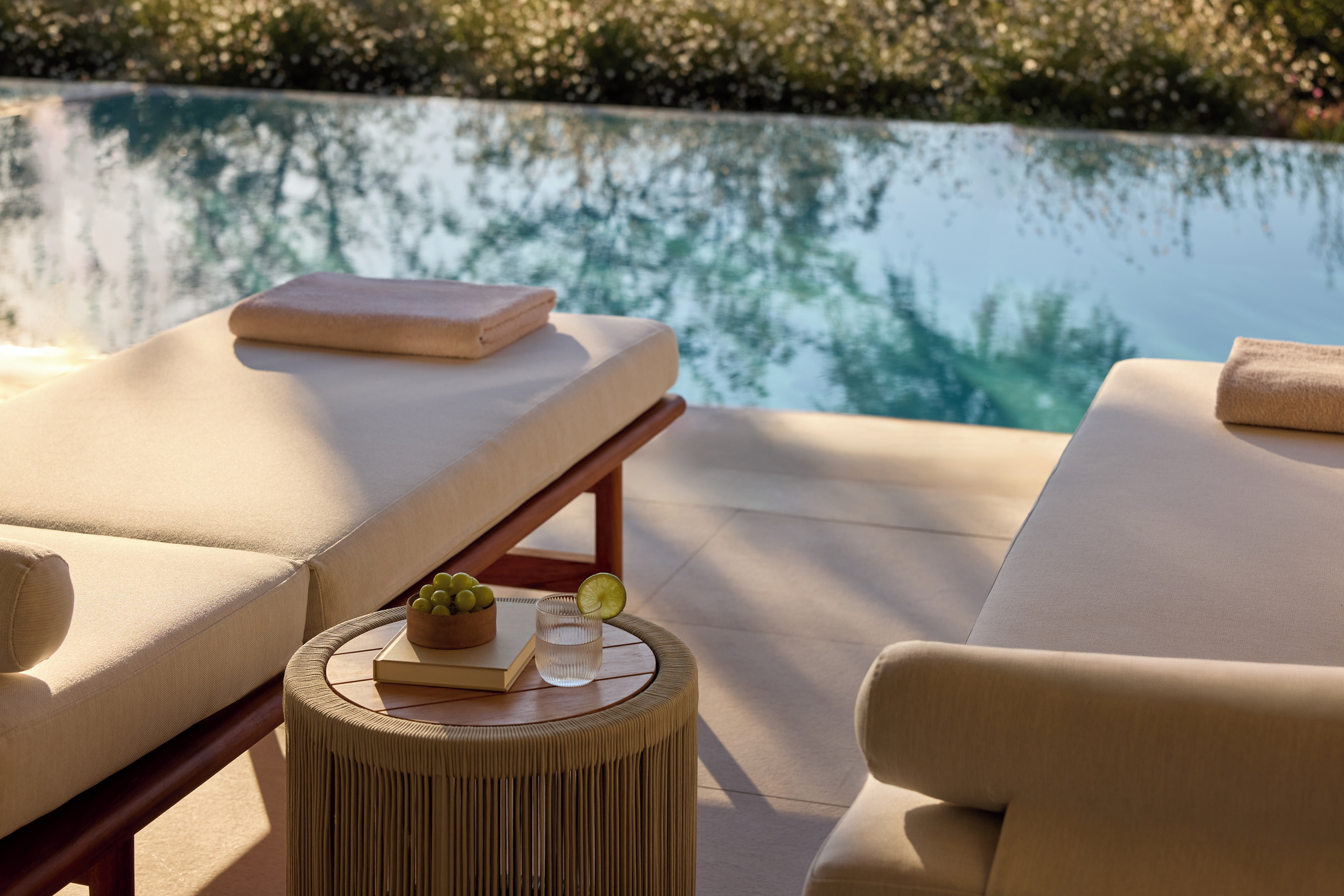 Two Bedroom Grand Residence Pr. Pool Marina Front 7