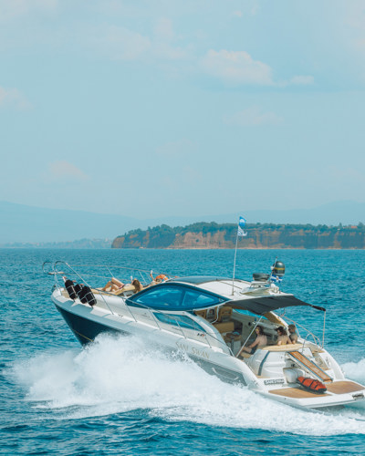 Sani Sawn Yacht