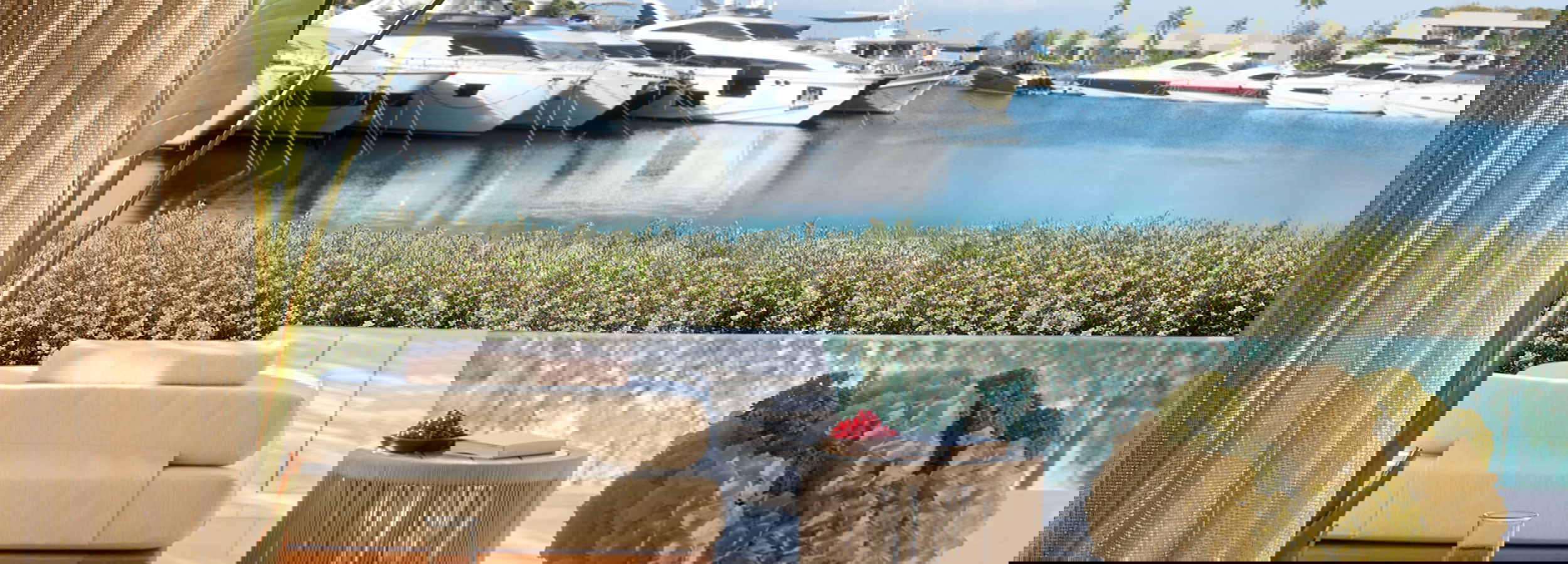 Two Bedroom Grand Residence Pr. Pool Marina Front 3