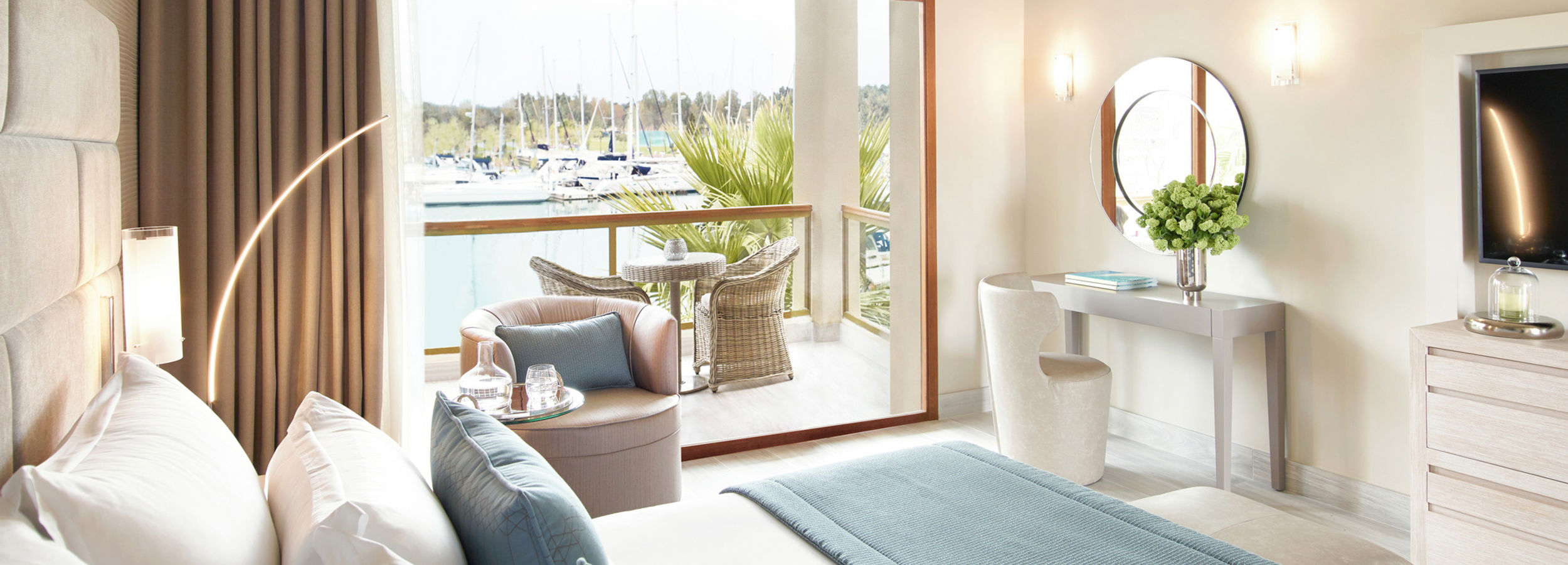 Camera doppia con vista sulla Marina di Sani Dunes