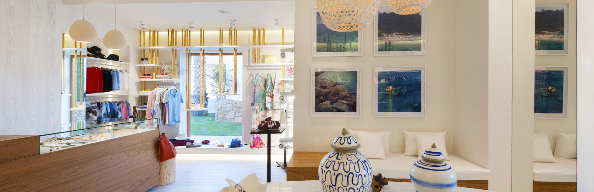 Clothing display at Apoella
