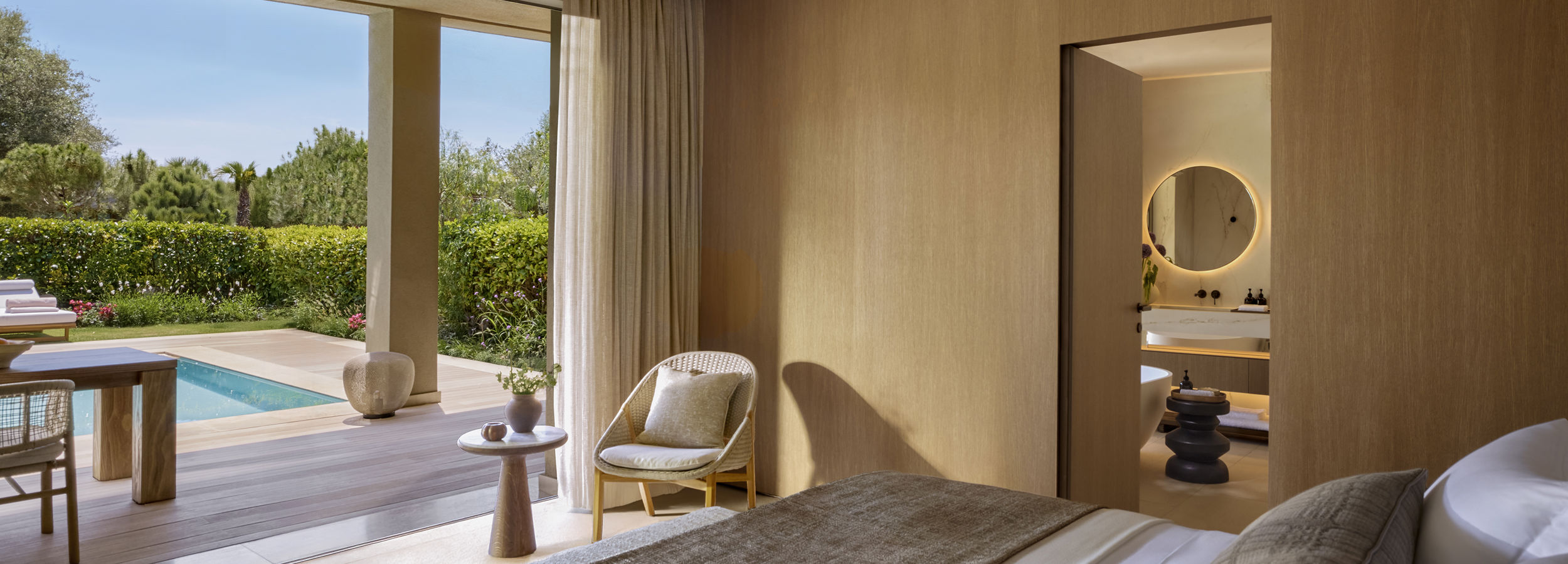 Three Bedroom Grand Residence Pr. Pool Garden View 7