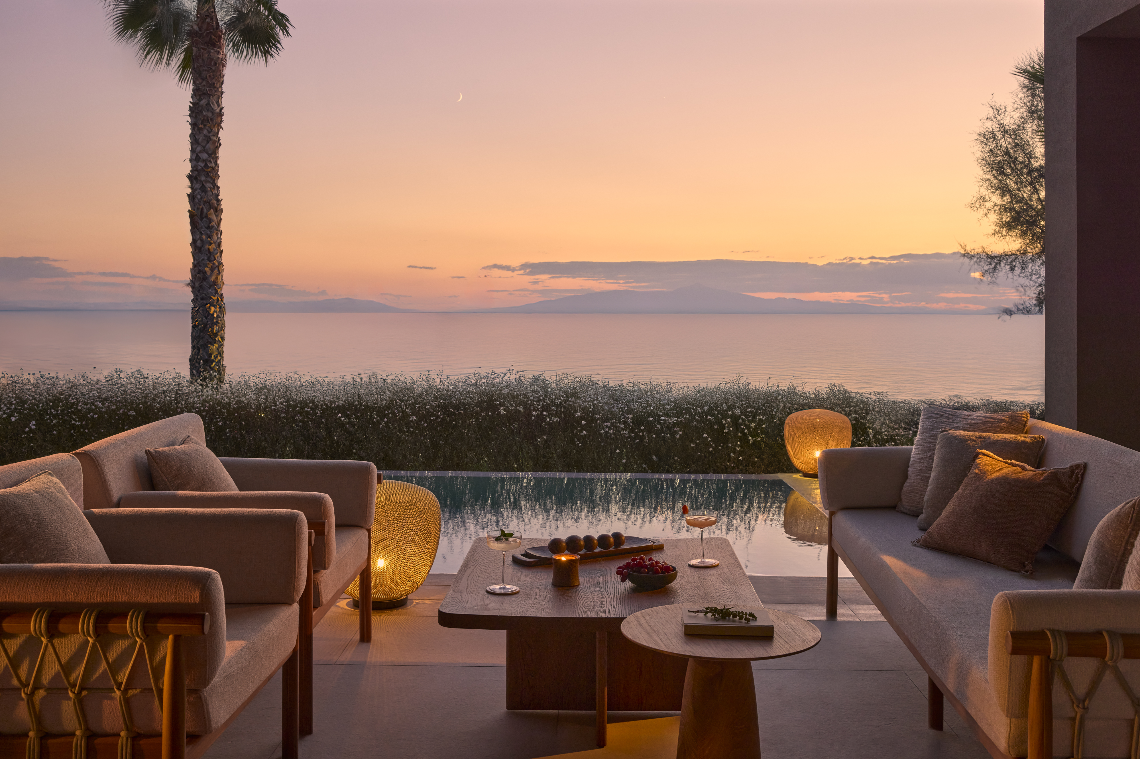 Two Bedroom Signature Residence Pr. Pool Beach Front 12