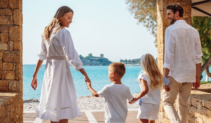 Vue aérienne de la plage et de la mer around Poseidi