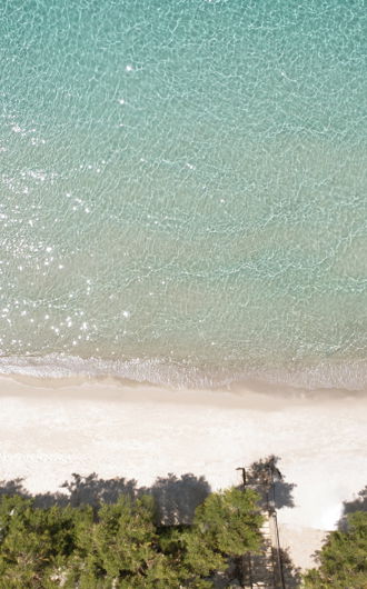 Вид с воздуха на пляж Sani Club