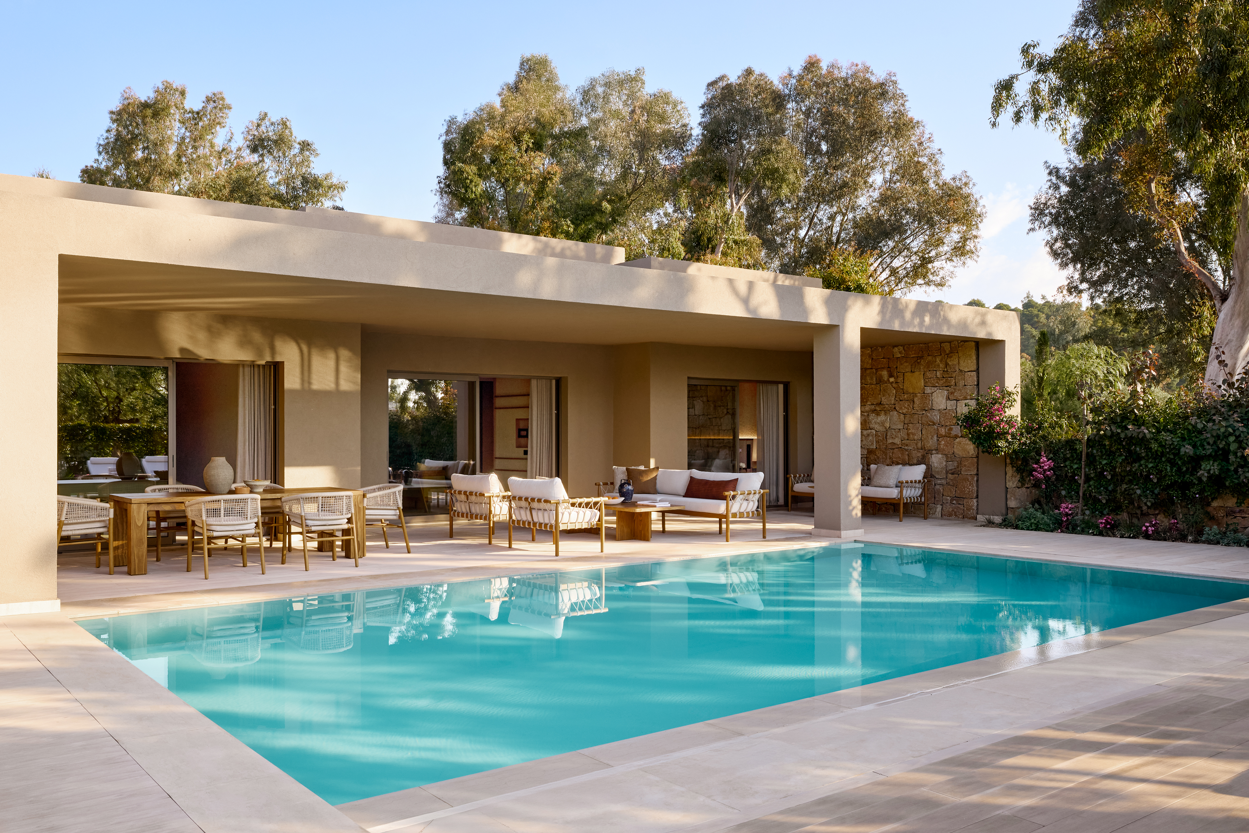 Three Bedroom Grand Residence Pr. Pool Garden View 2