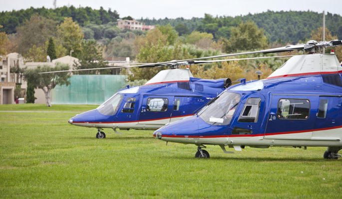 Hubschrauber im Sani Resort