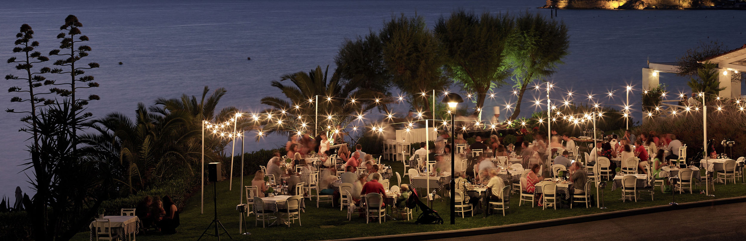 Ελληνική βραδιά στο Sani Resort