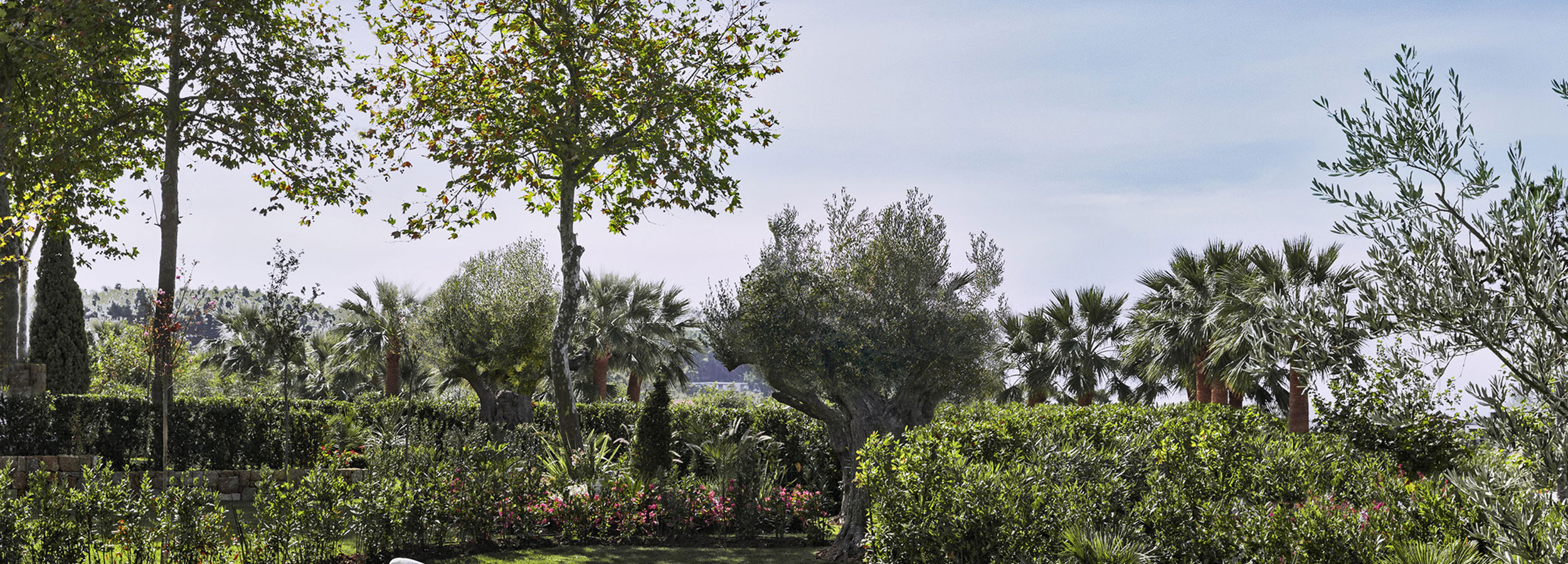 Piscina privata in giardino privato