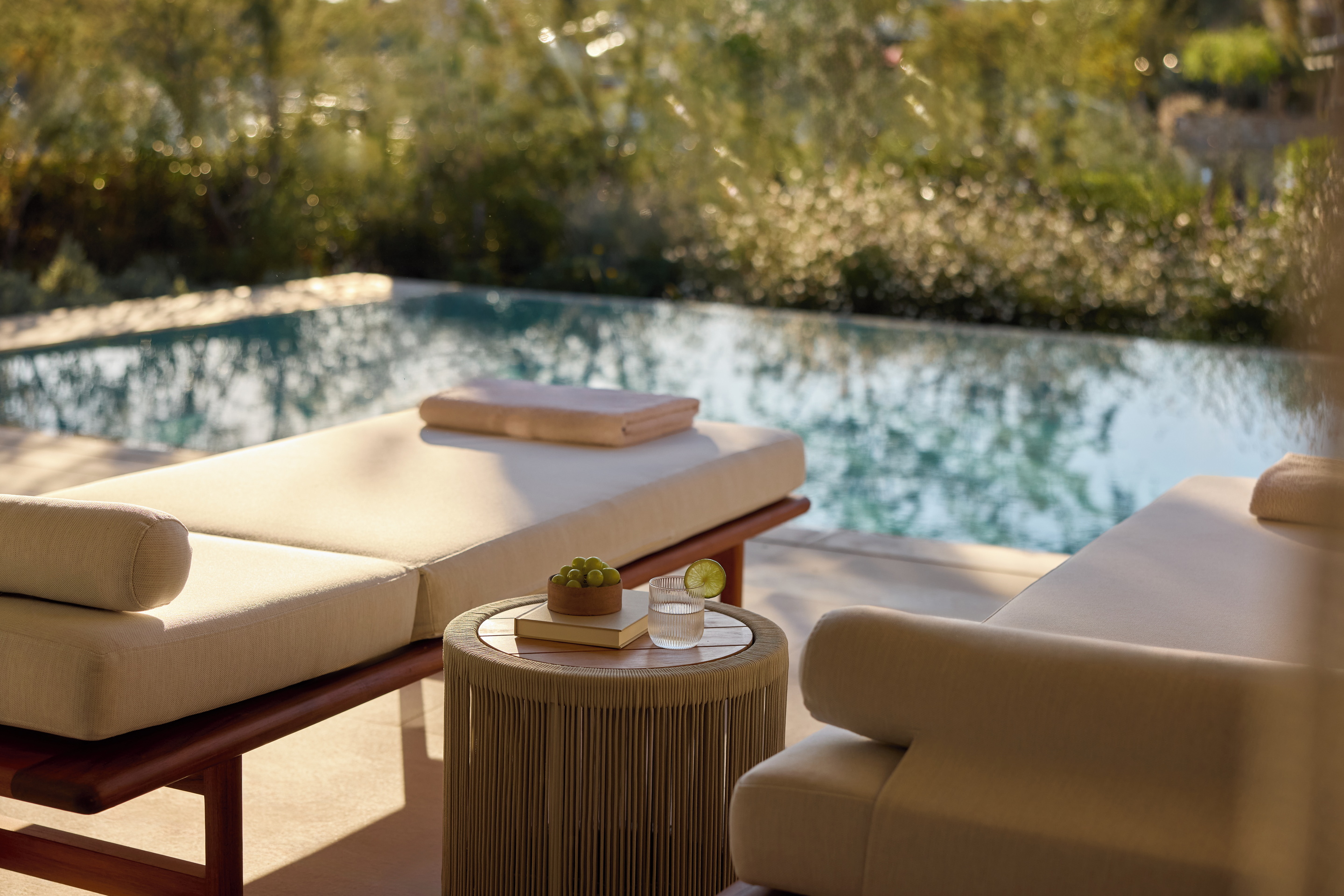 Two Bedroom Grand Residence Pr. Pool Marina Front 15