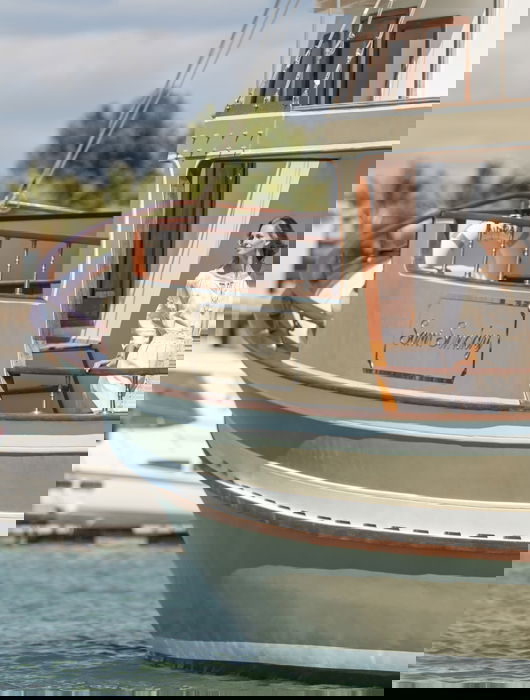 Vue d'un bateau sur la mer au Sani Resort