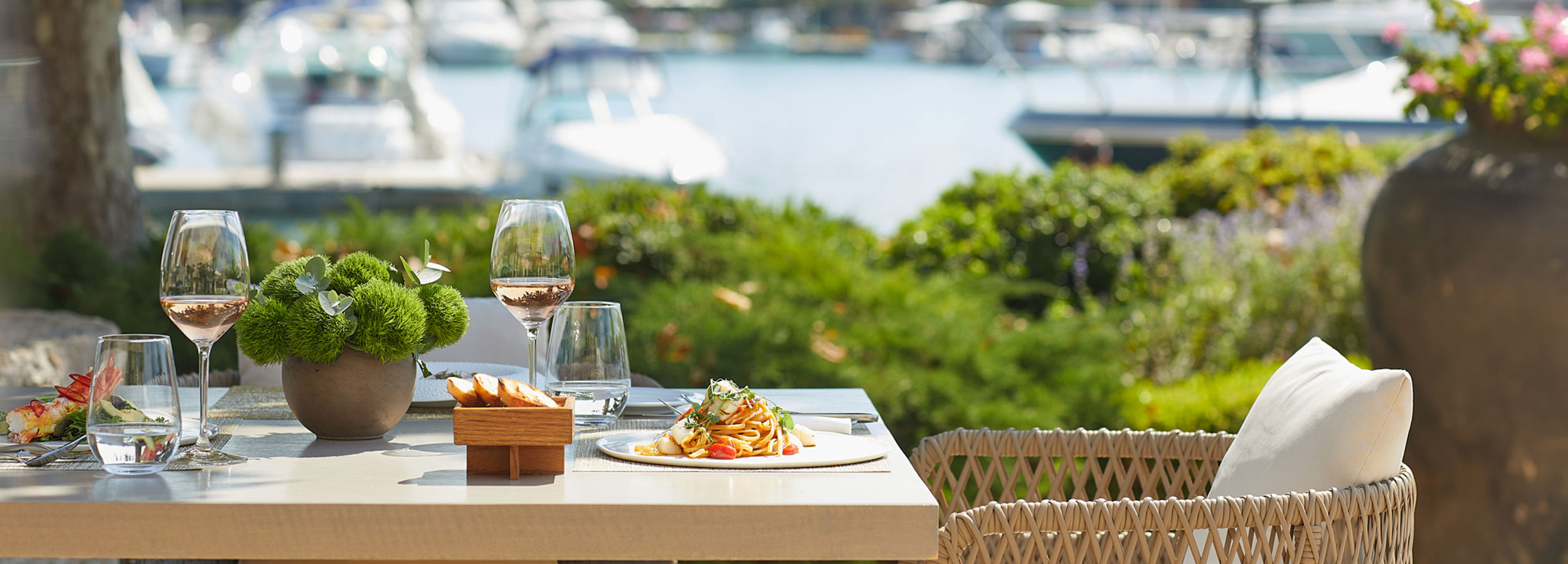 Water restaurant