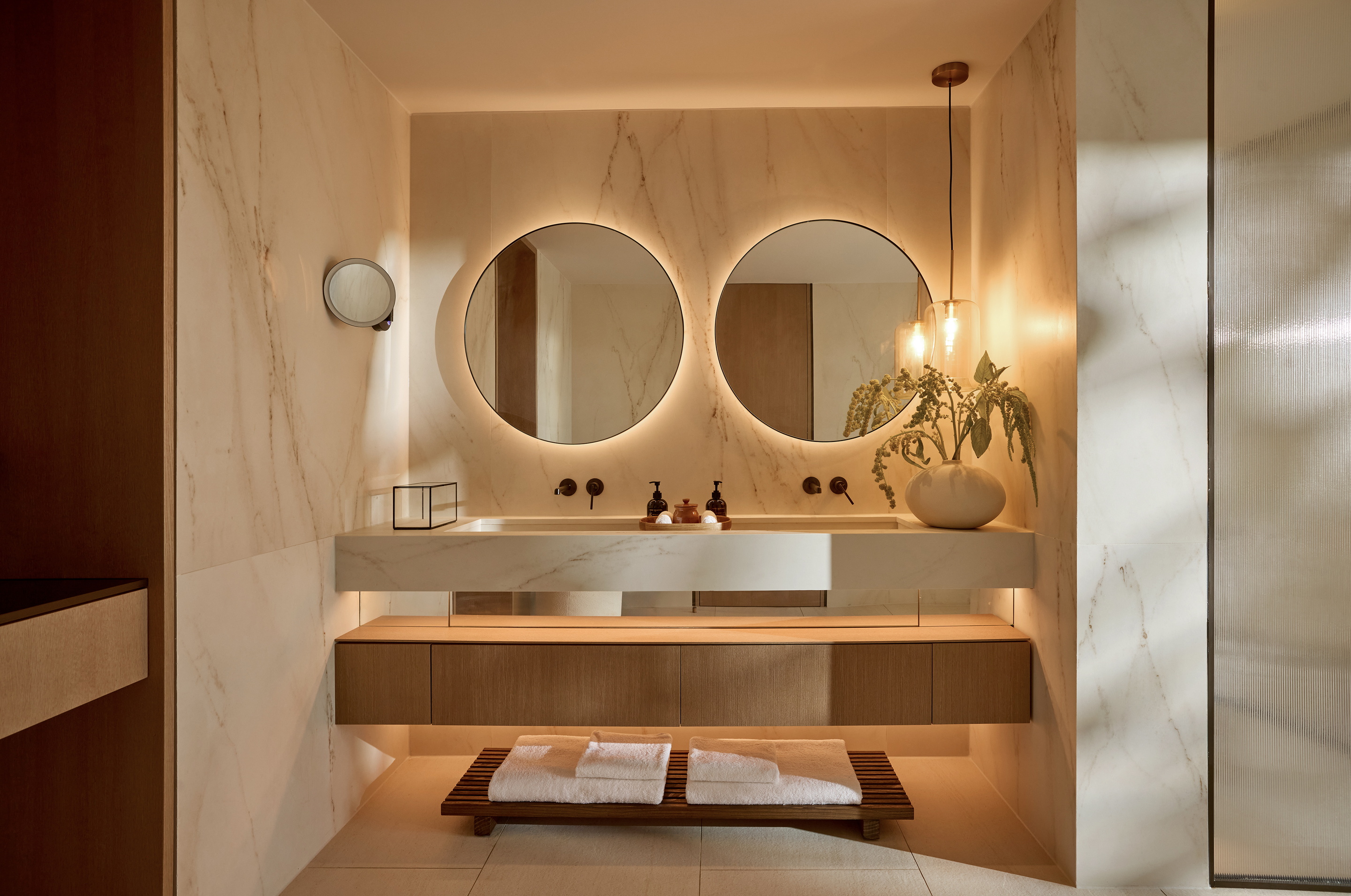 Three Bedroom Villa Private Pool Marina View bathroom