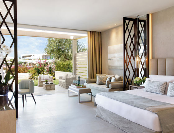 Deluxe Family Suite with private garden