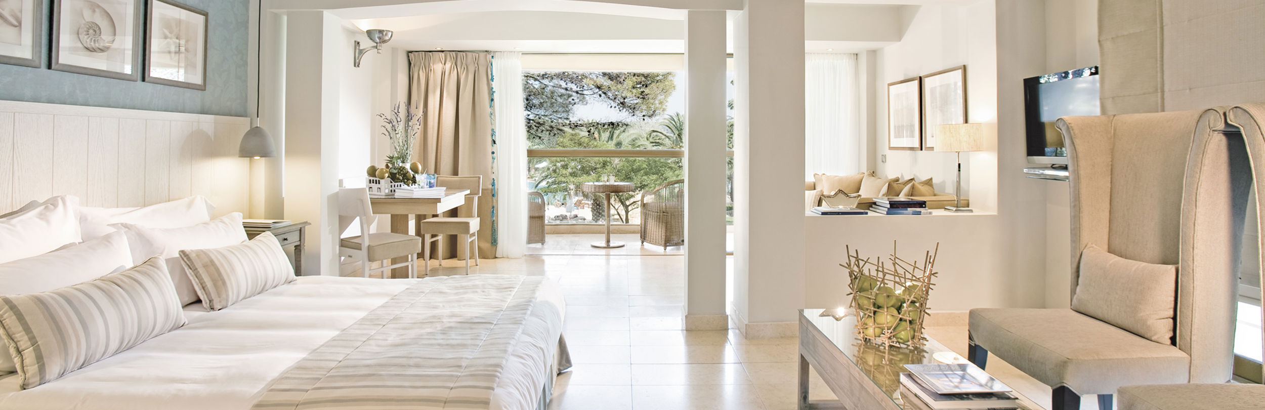 Junior Suite at Sani beach with sea view