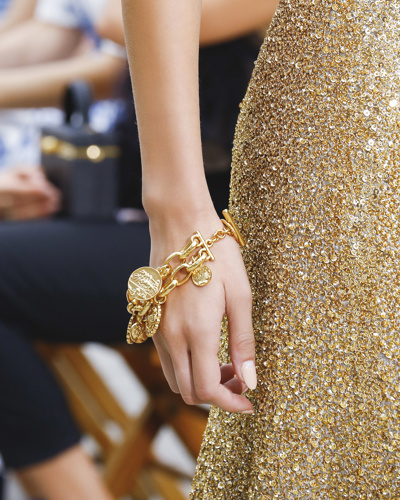 Woman modelling Magali Rainieri bracelet