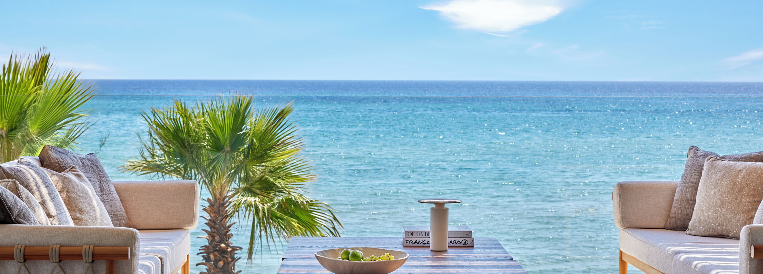 Two Bedroom Grand Residence Balcony Beach Front 7