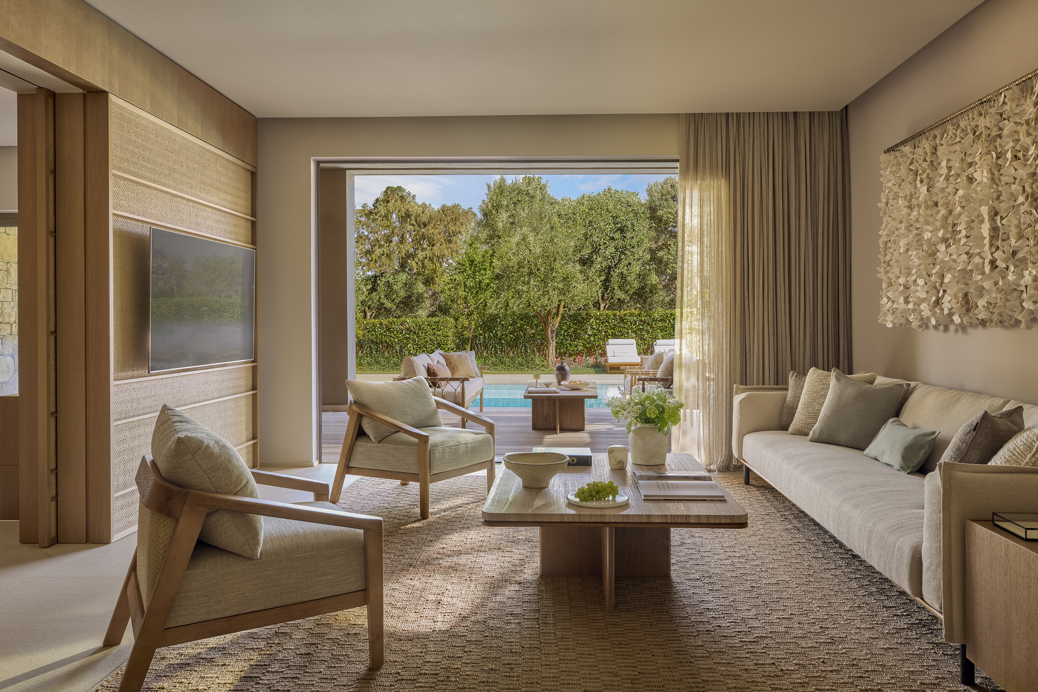 Three Bedroom Grand Residence Pr. Pool Garden View 3