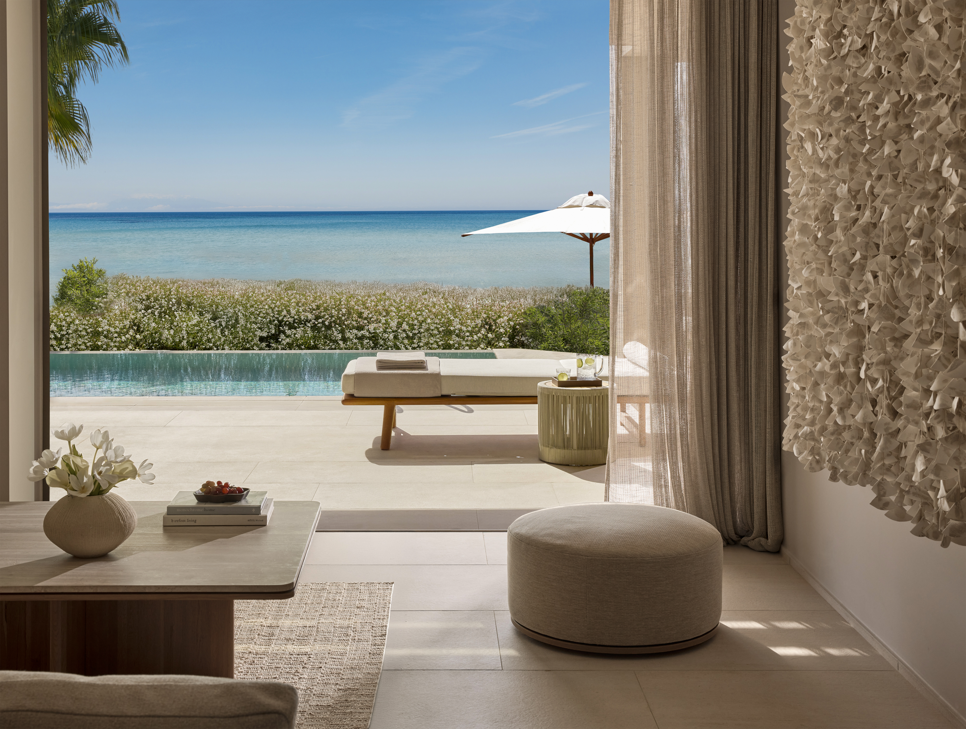 Two Bedroom Signature Residence Pr. Pool Beach Front 5