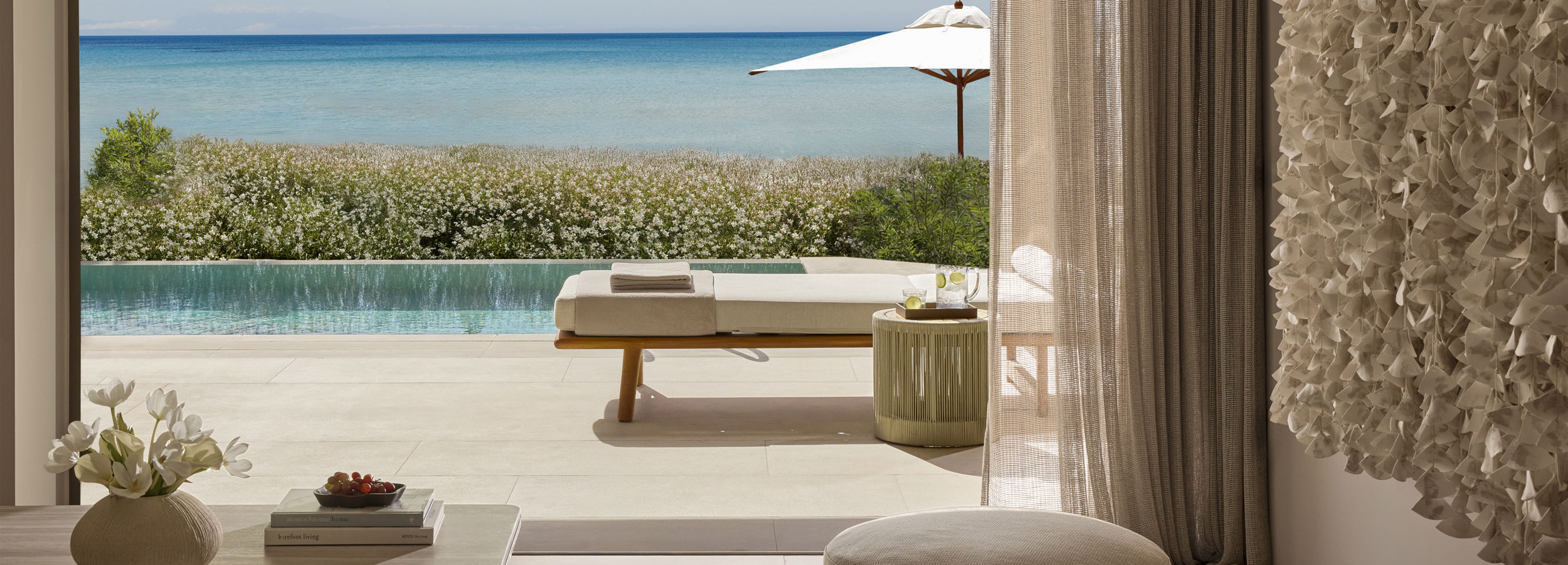 Two Bedroom Signature Residence Pr. Pool Beach Front 5