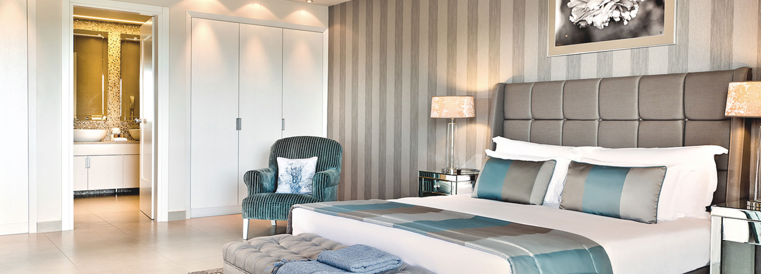 Familienschlafzimmer mit Einrichtung