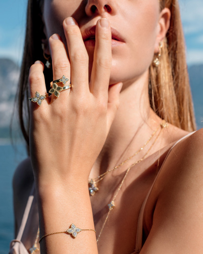 Woman modelling Ulysses jewellery